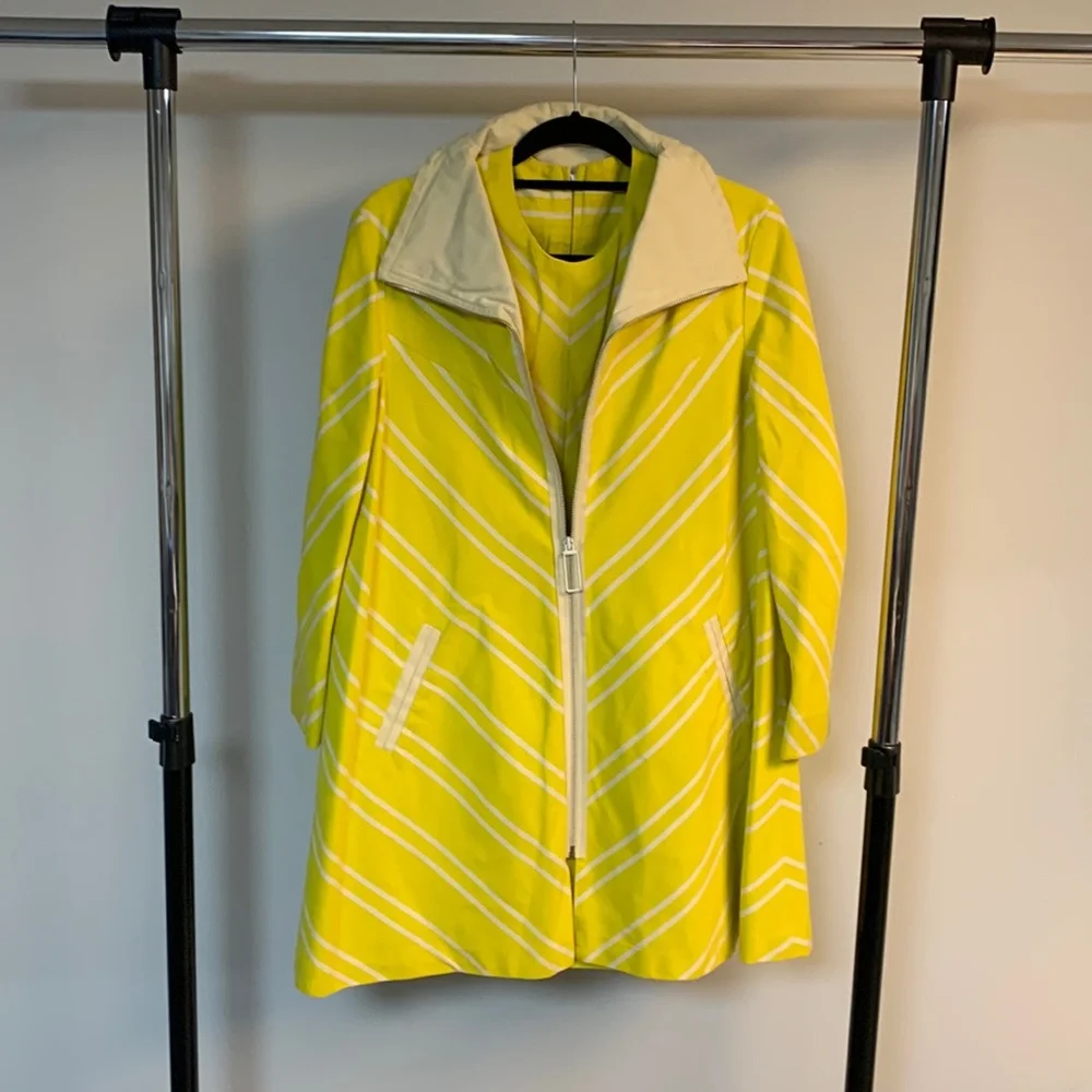 Vintage 50’s/60’s Yellow Chevron 2-Piece Romper & Jacket Set - Picture 1 of 7